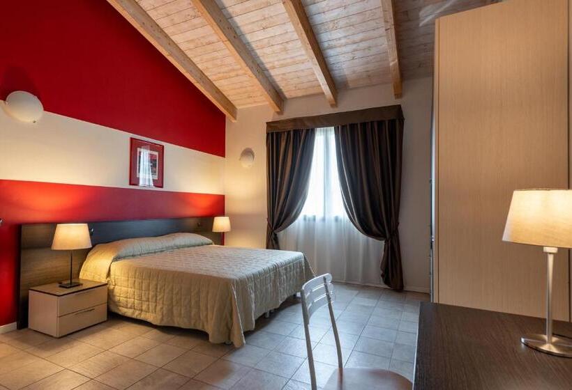 Апартаменты 1 Спальня, Maranello Village