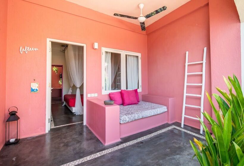 Номер Стандарт Вид на Бассейн, Pinkcoco Uluwatu   Constant Surprises & For Cool Adults Only