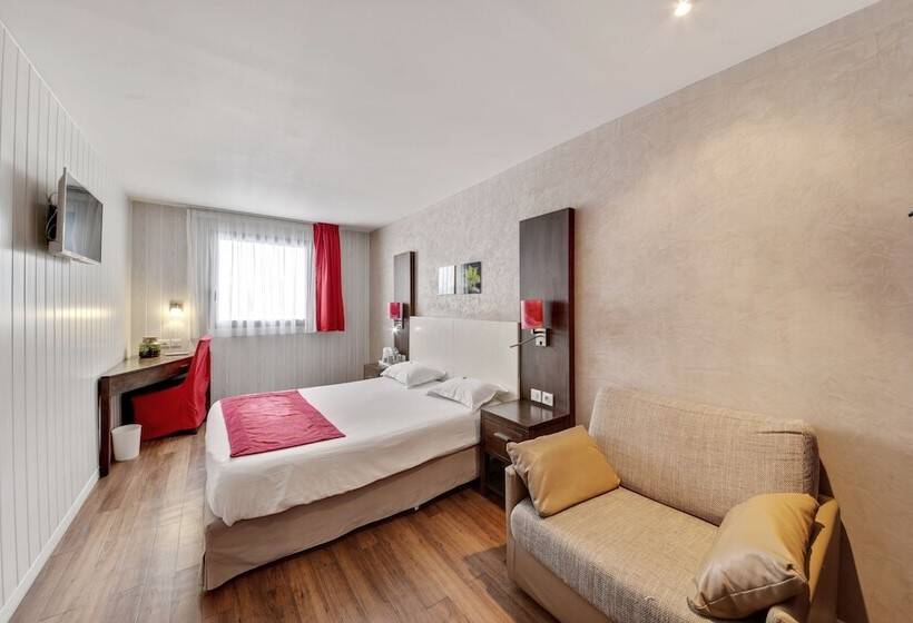 Номер Стандарт Трехместный, Paris Pacific Paris Villejuif  Pres Du Metro L Hay Les Roses Ligne 14   Direct Paris Aeroport Orly E