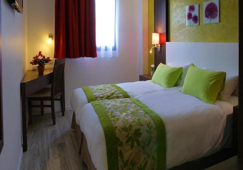 Номер Стандарт, Paris Pacific Paris Villejuif  Pres Du Metro L Hay Les Roses Ligne 14   Direct Paris Aeroport Orly E