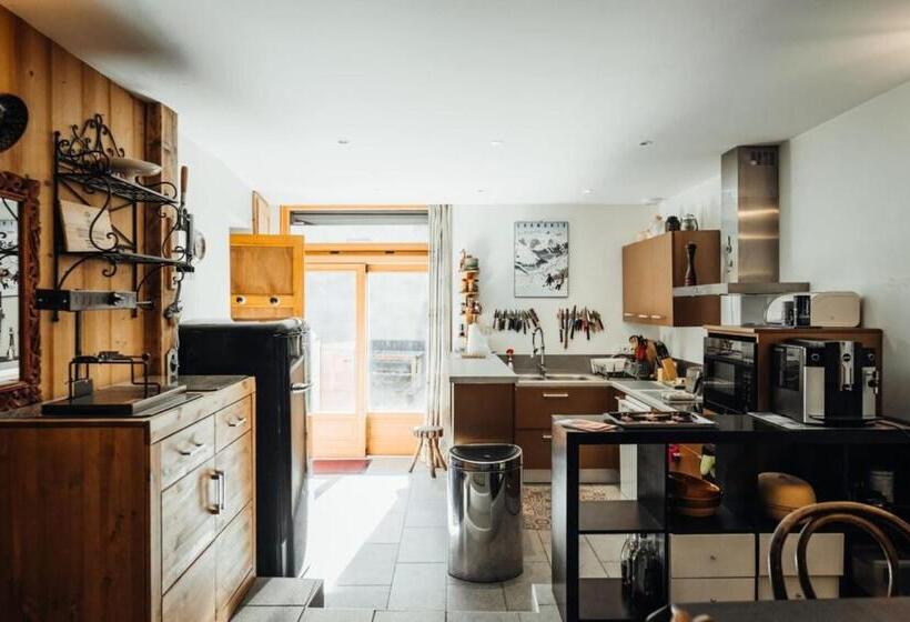 1-Schlafzimmer-Haus, Farmhouse With 4 Bedrooms 4 Bathrooms Private Parking Sauna Terrace