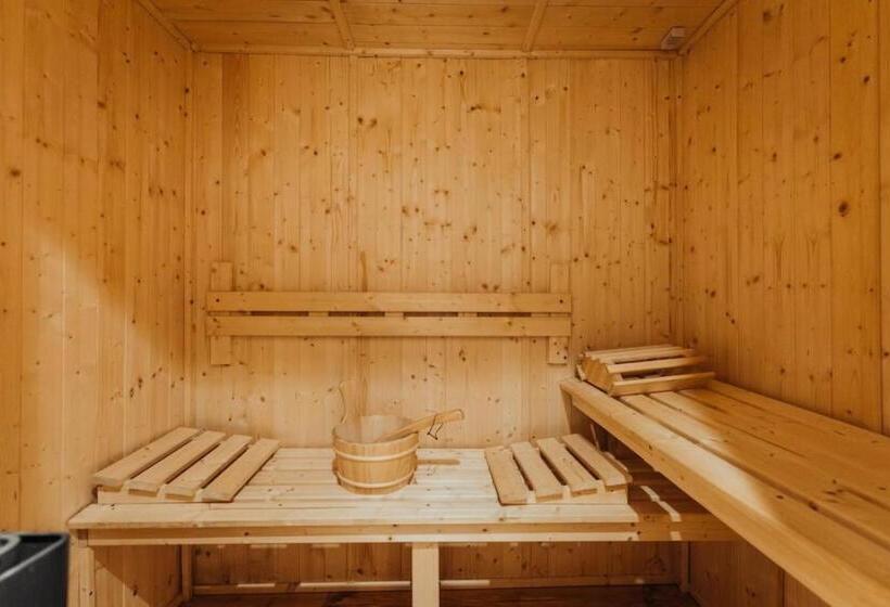 1-Schlafzimmer-Haus, Farmhouse With 4 Bedrooms 4 Bathrooms Private Parking Sauna Terrace