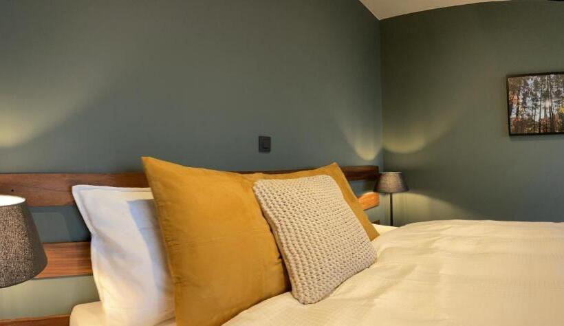 Номер Стандарт с Террасой, Hallerbos B&b In Bluebell Forest
