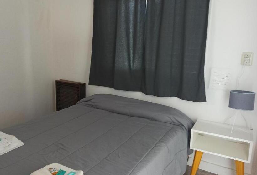 חדר סטנדרט לארבעה, El Faro Hostel