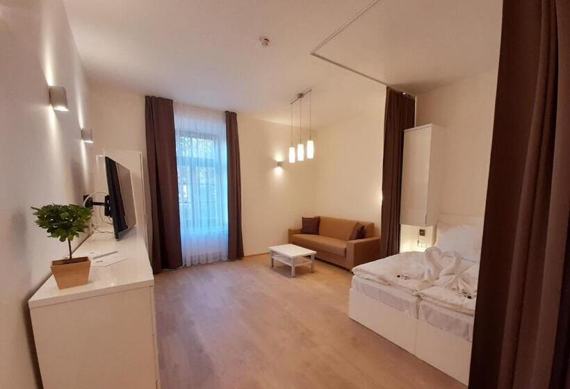 Студия Стандарт, Residence Mariánská