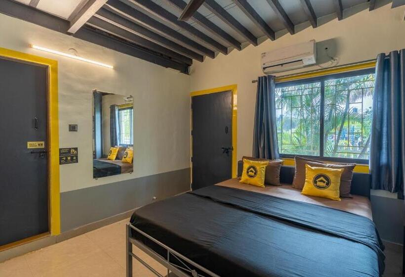 정원 전망 4인용 스탠다드 룸, The Hosteller Lonavala