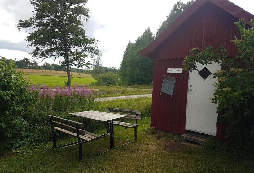 基本间, Brådtom Slusscafé & Stugor
