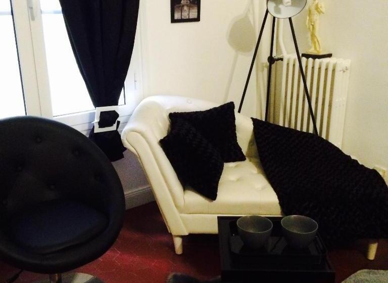 חדר סטנדרט חדר אמבטיה משותף, Chambres Dans Guest House Centre Ville