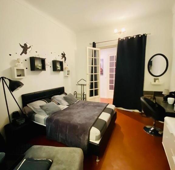 חדר סטנדרט חדר אמבטיה משותף, Chambres Dans Guest House Centre Ville