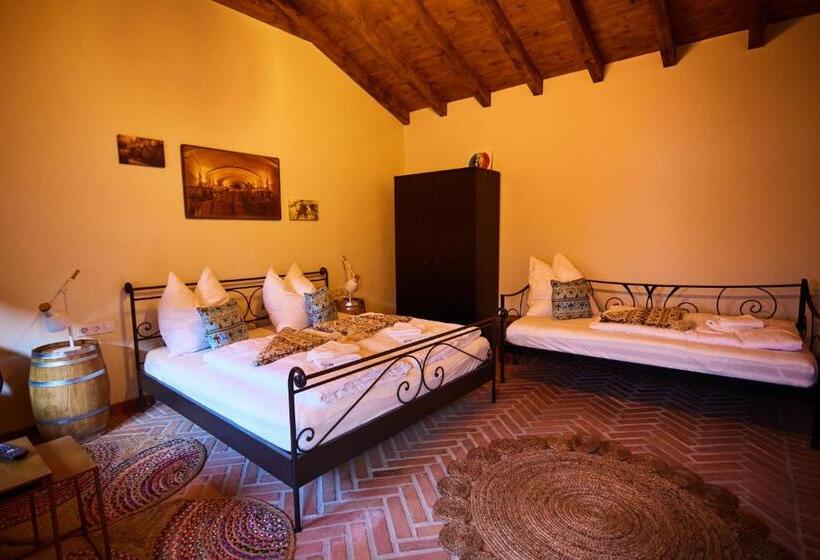 اتاق استاندارد سه نفره, Complex Butoaiele Transilvaniei   Cazare & Spa   Natura   Relaxare