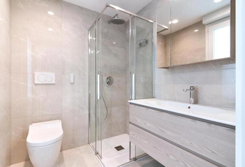Quarto Triplo Deluxe Vista Mar, The View B&b, Terrace & More