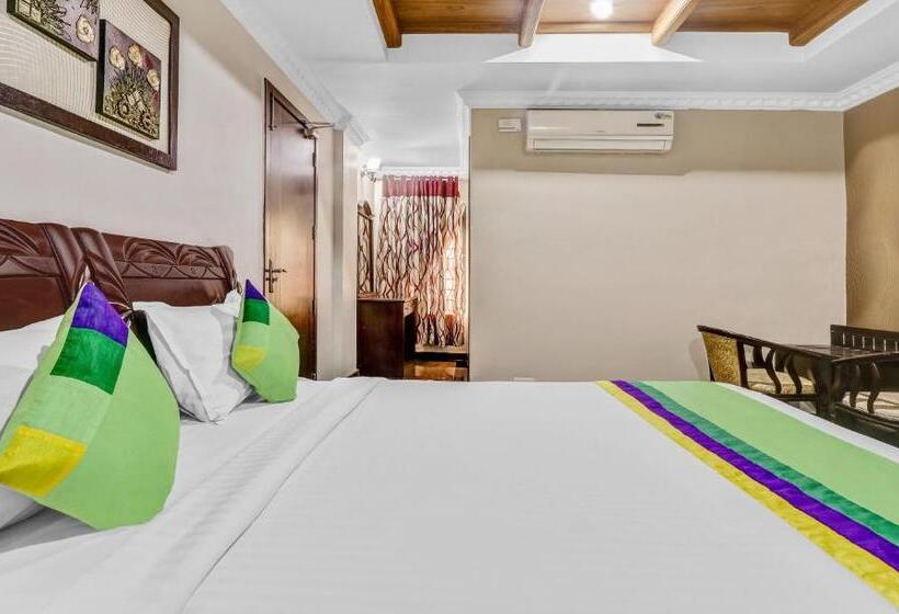 수피리어 룸, Treebo Symphony Hotels And Resorts Angamally