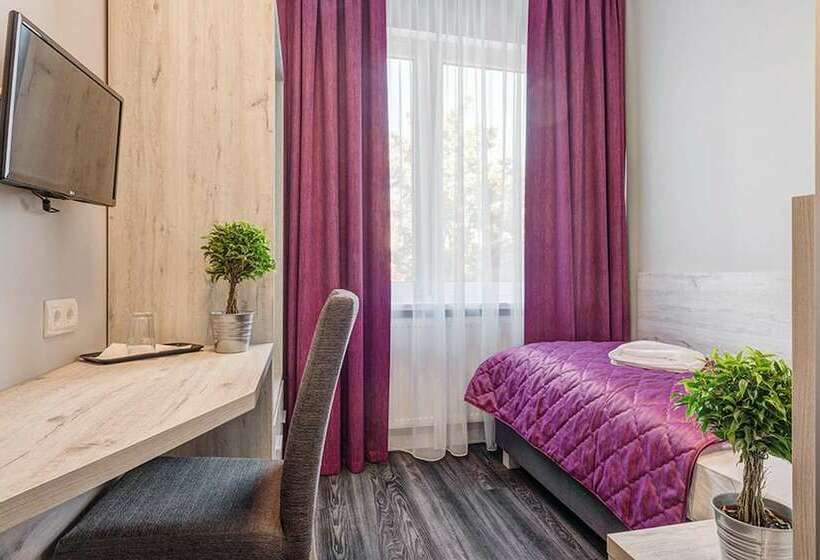 اتاق استاندارد یک نفره, Arktur City