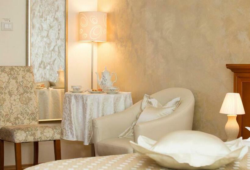 Номер Superior, Royal Suites