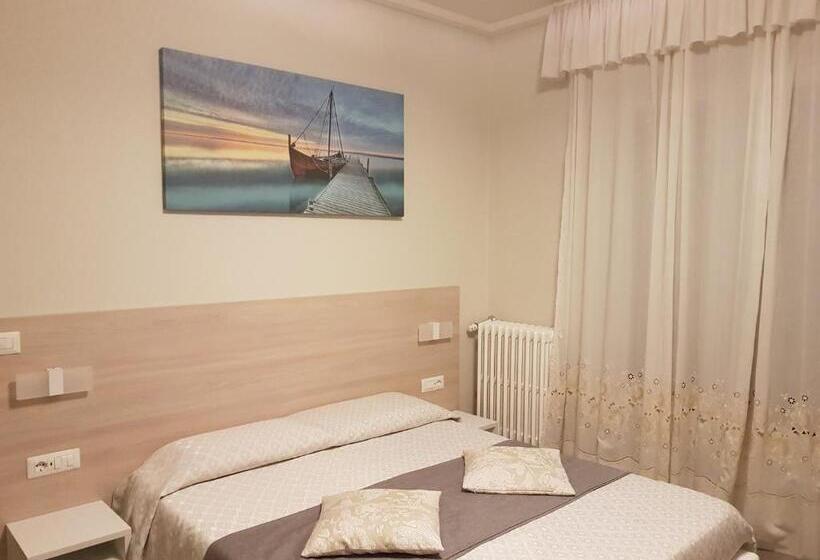 Номер Стандарт Трехместный, Albergo Paradiso