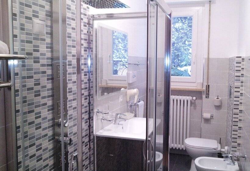Четырехместный Номер Стандарт, Albergo Paradiso