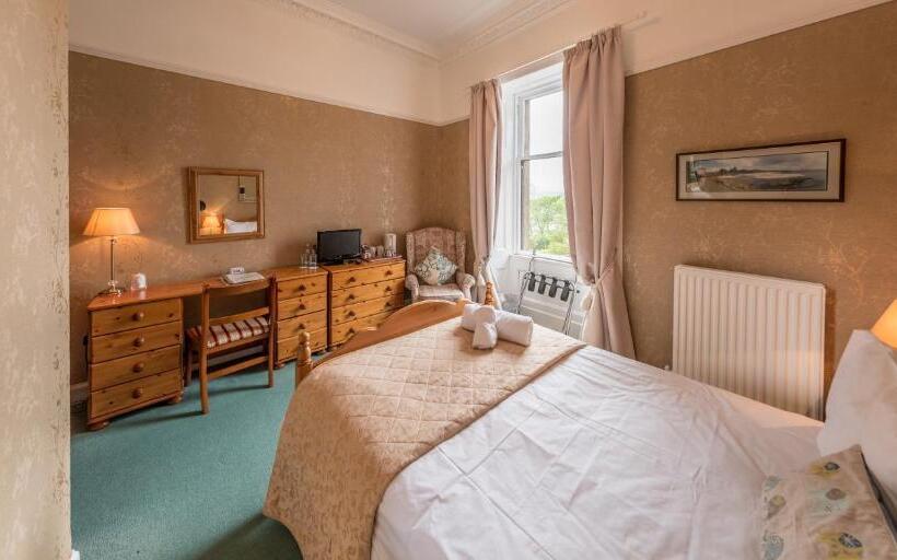 اتاق اساندارد با چشم‌انداز جانبی به دریا, Craigard House