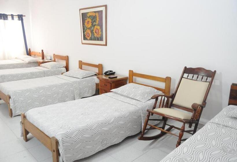 Семейный Номер, Veleros Cartagena
