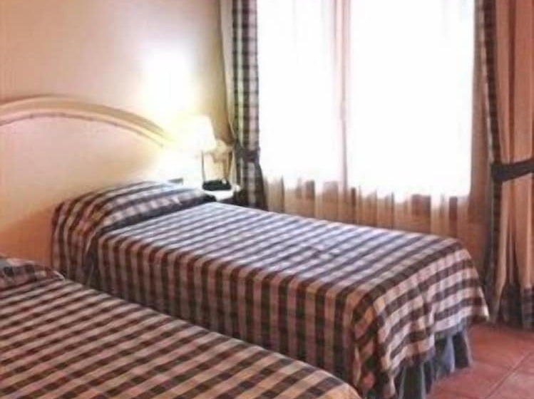 标准间, Motel 7 Laghi