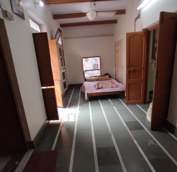 Quarto Estandar com Terraço, Heritage Homestay At Old City Near Holy Ganges