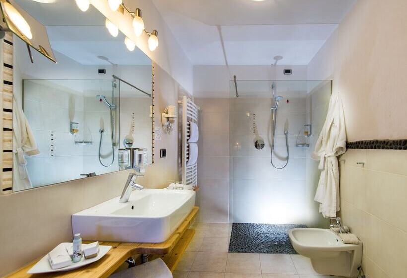 Номер Superior, Abinea Dolomiti Romantic Spa