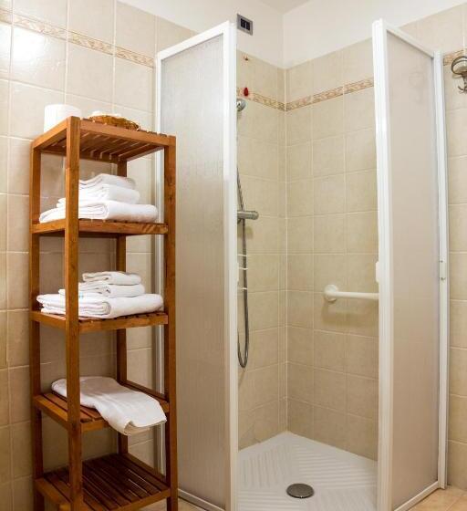 Номер Стандарт Трехместный, Albergo Punta Zerbion
