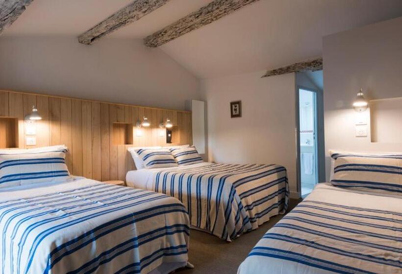 Четырехместный Номер Стандарт, Auberge De La Commanderie