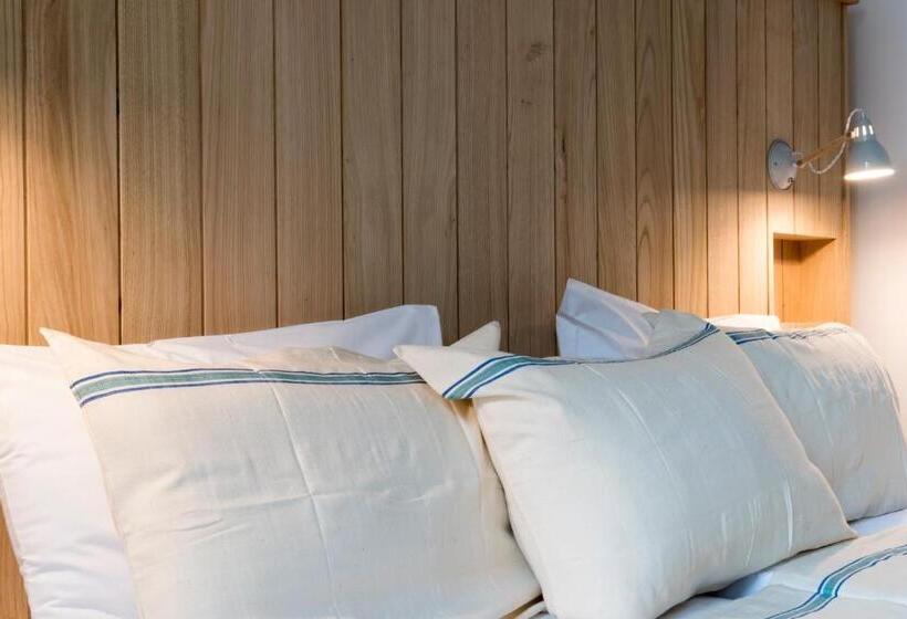 Семейный Номер, Auberge De La Commanderie