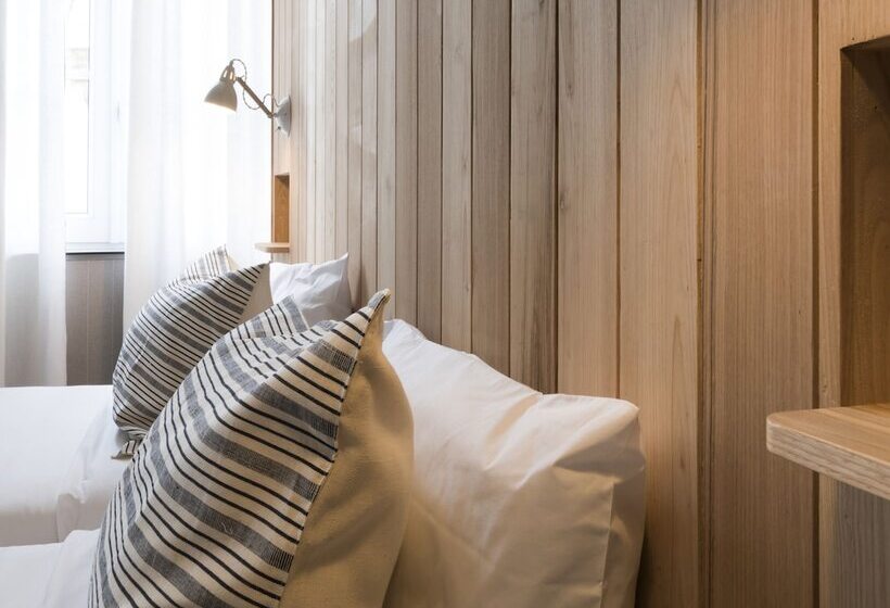 Номер Стандарт, Auberge De La Commanderie