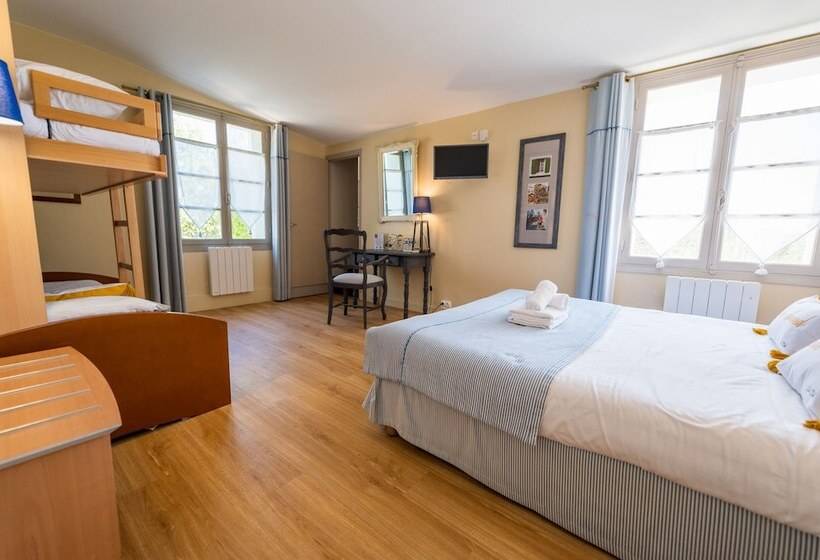 Четырехместный Номер Стандарт, Hôtel Le Peu Breton
