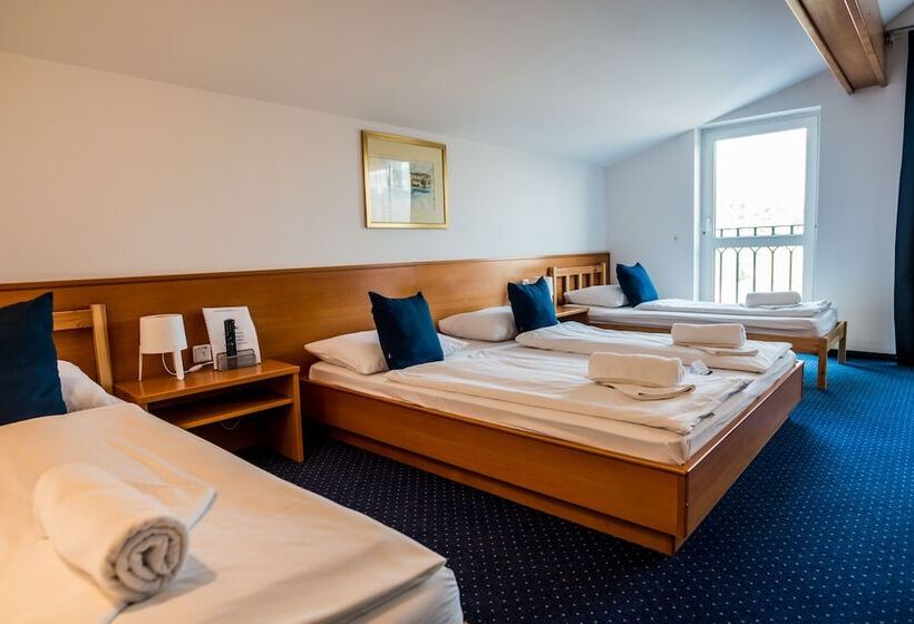 Familjerum, Maribor Inn