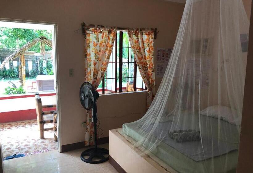 스탠다드 룸 킹사이즈 침대, Puerto Galera Hostel