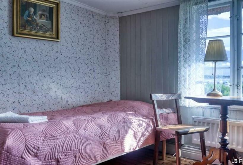 Четырехместный Номер Стандарт, Apelviksgården B&b