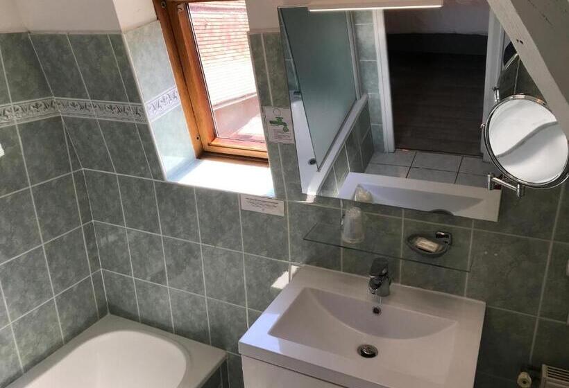 Номер Superior Кровать Кинг, Logis Auberge De La Fontaine
