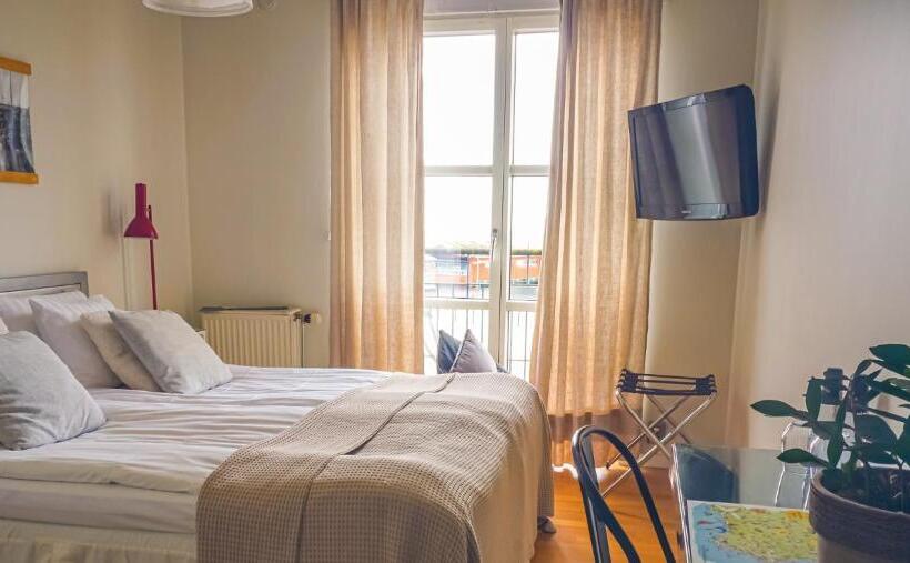 اتاق استاندارد با بالکن و چشم‌انداز دریا, Maritim Hotell & Krog