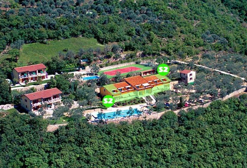 آپارتمان سوپریور 1 خوابه, Taki Village
