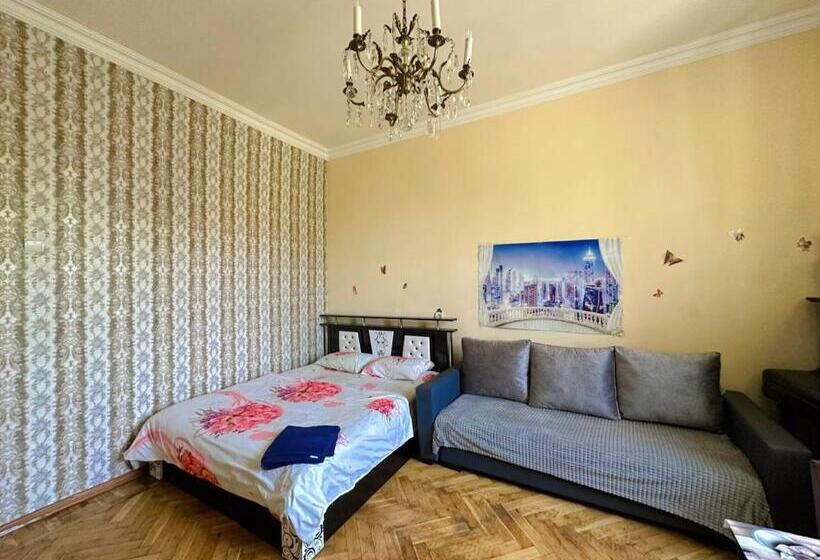 اتاق استاندارد با چشم‌انداز باغ, Karson Family Hostel & Guest House