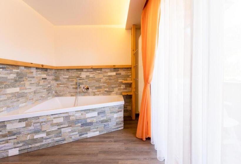 סוויטה, Berg Hotel Latemar Spitze