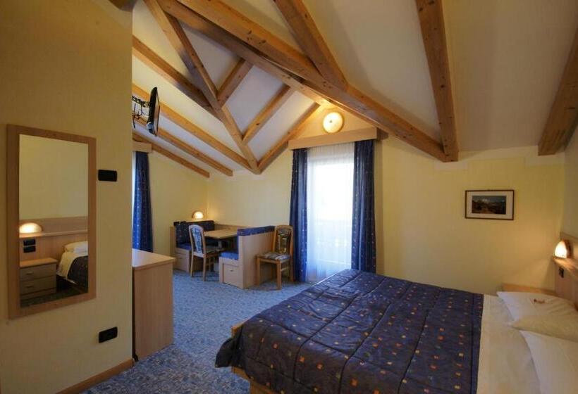 스탠다드 트리플 룸, Berg Hotel Latemar Spitze