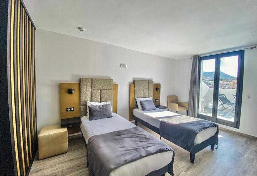 Family Suite, Maria Stella