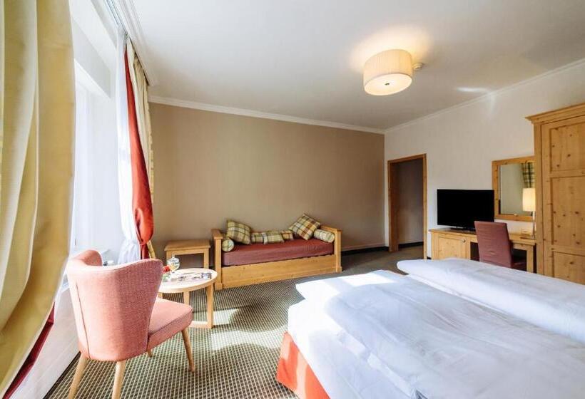 Трехместный Номер Superior, Schloss Hotel & Spa Pontresina