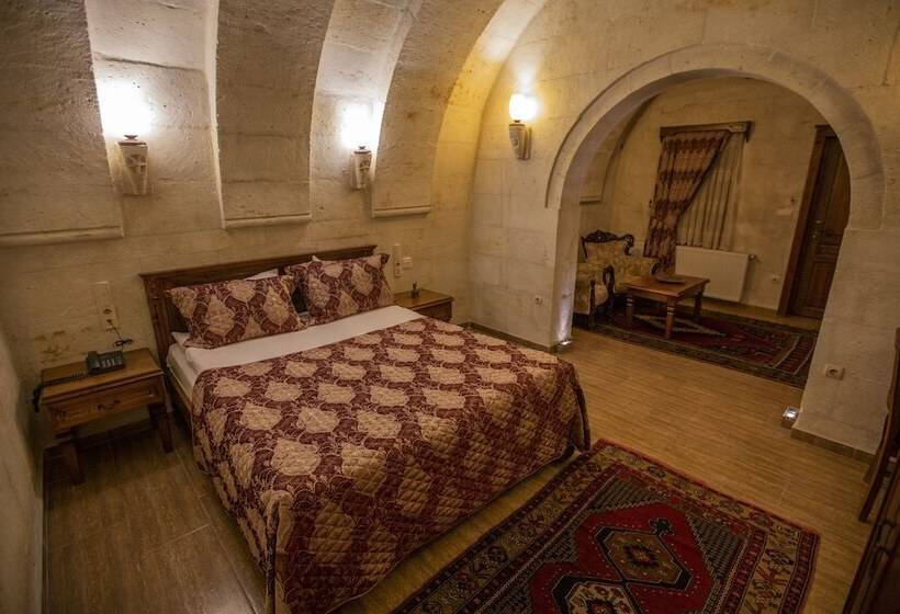 Номер Стандарт, Stone House Cave