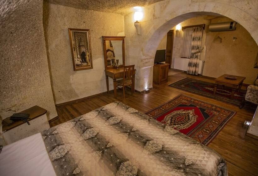 Номер Стандарт, Stone House Cave