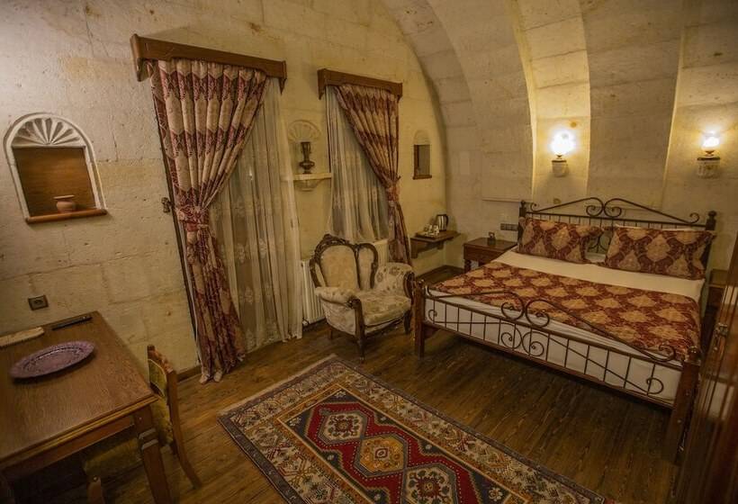 Номер Стандарт с Балконом, Stone House Cave
