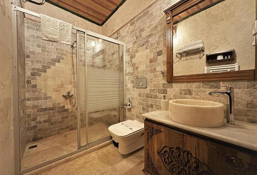 Номер Economy, Stone House Cave