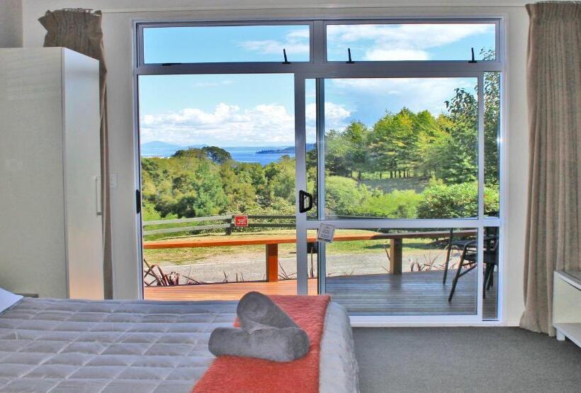 Шале 1 Спальня, Taupo Debretts Spa Resort