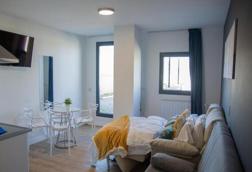 スタンダードスタジオ, Apartamentos Santander Maliaño Suites 3000