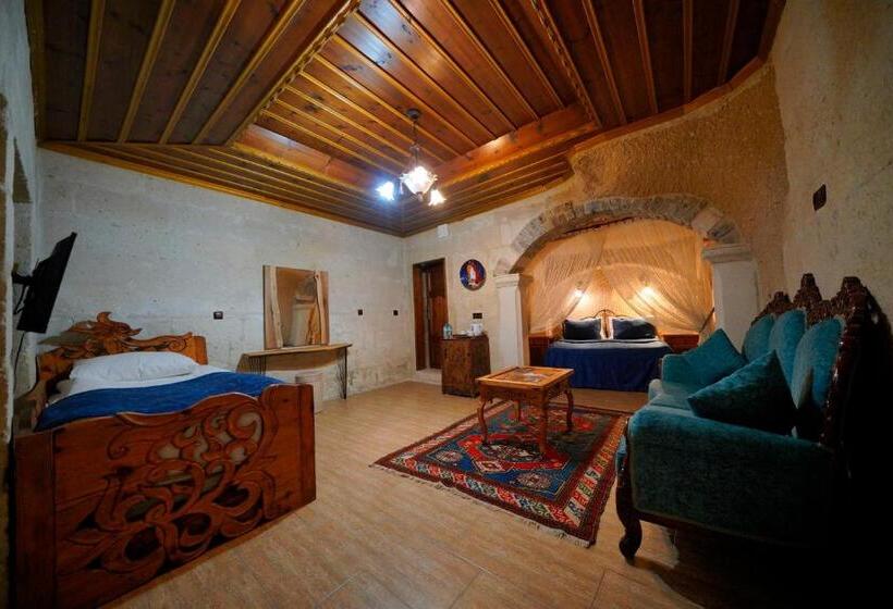 Трехместный Номер Deluxe, Holiday Cave