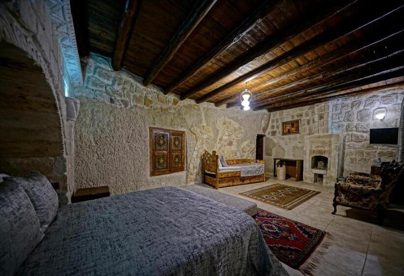 Трехместный Номер Deluxe, Holiday Cave