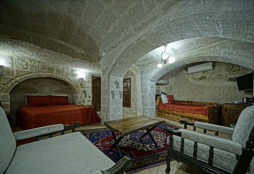 Трехместный Номер Deluxe, Holiday Cave